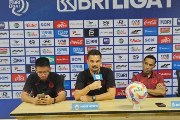 Persija Tanpa 'Ritme' Jelas di Babak Pertama, Kata Pena