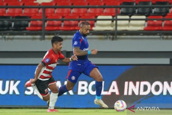 Arema FC Siap 200% untuk Raih Tiga Poin Melawan Persebaya
