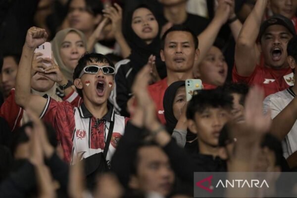 Semangat Berkobar: God Bless dan Judika Memukau Penggemar Indonesia