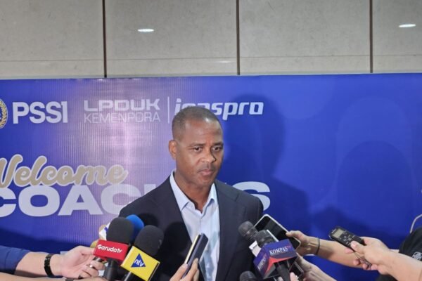 Patrick Kluivert Menyatakan Kekecewaannya atas Cedera Ole Romeny
