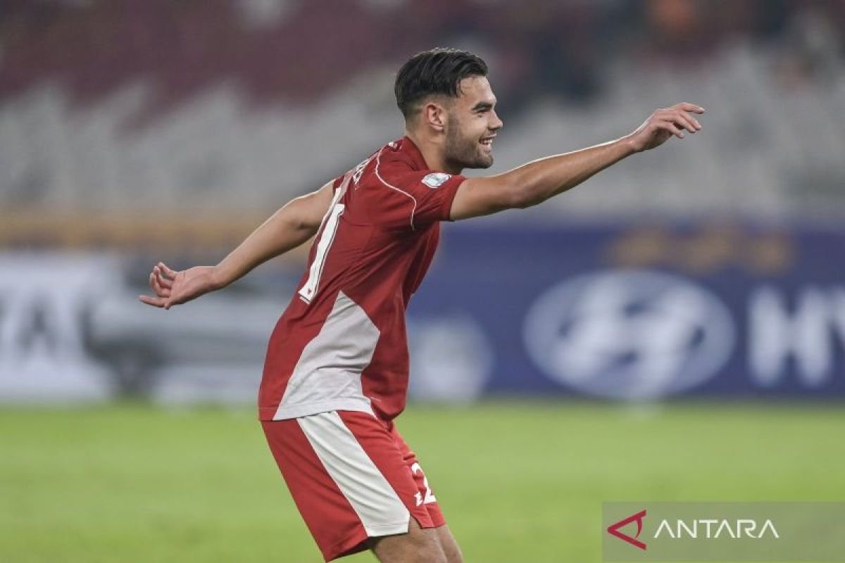 Alternatif judul yang bisa digunakan untuk "Pendapat Vanenburg tentang Selebrasi Pacu Jalur Jens Raven" adalah:

1. "Pandangan Vanenburg Terhadap Perayaan Pacu Jalur oleh Jens Raven"
2. "Ulasan Vanenburg Mengenai Selebrasi Pacu Jalur: Perspektif Jens Raven"
3. "Refleksi Vanenburg Tentang Perayaan Pacu Jalur dalam Karya Jens Raven"
4. "Analisis Vanenburg atas Selebrasi Pacu Jalur menurut Jens Raven"
5. "Visi Vanenburg tentang Pacu Jalur: Tinjauan dari Jens Raven"

Silakan pilih atau modifikasi sesuai keperluan!
