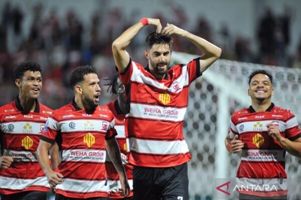 Pedro Ajak Madura United Alihkan Fokus ke Pertarungan Melawan Bali United